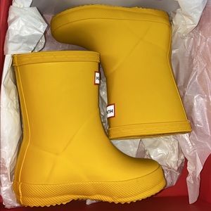 Hunter rain boots. New. Baby 5c